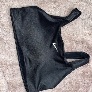 BLACK NIKE SPORTSBRA